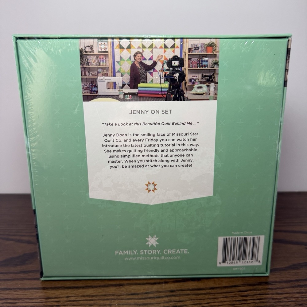 Missouri Star Quilt Co. "Jenny On Set" 500-Piece Square Quilt Block Puzzle - Picture 4 of 6